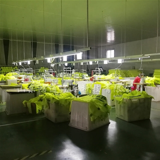 反光衣加工车间
