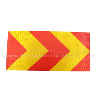 Vehicle rear sign plate