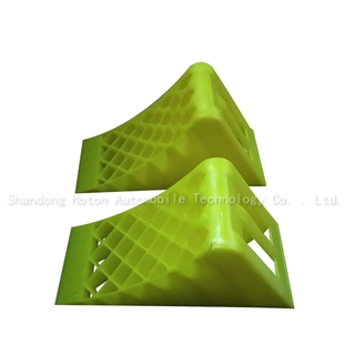 Parking wedge for medium truck